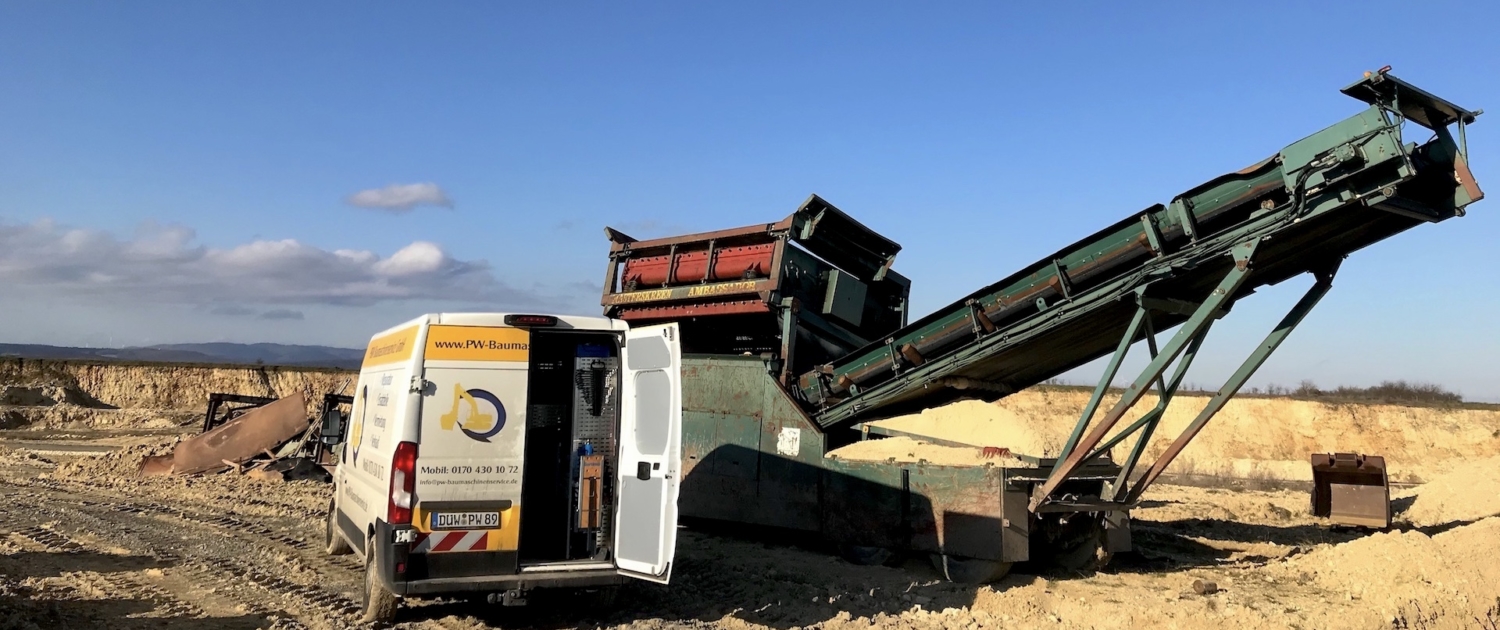 Servicewagen und Reparatur vor Ort